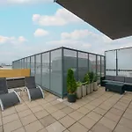 Beautiful With Spacious Balcony By Renters * 브로츠와프