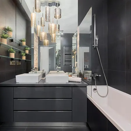 شقة Beautiful With Spacious Balcony By Renters *