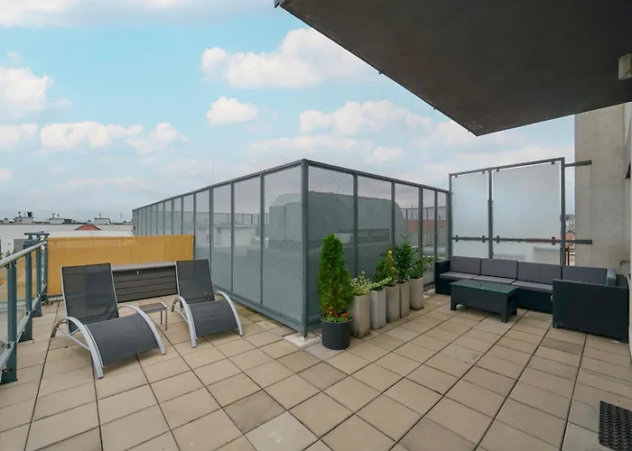 Beautiful With Spacious Balcony By Renters * Wrocław