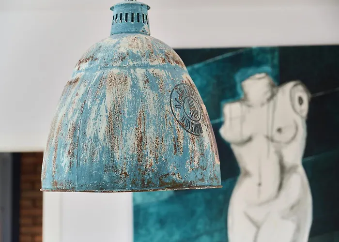 Beautiful With Spacious Balcony By Renters Appartement