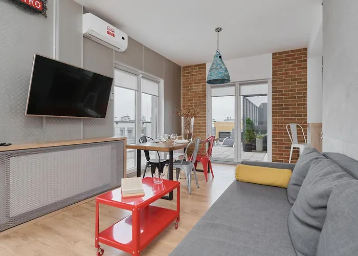 Beautiful With Spacious Balcony By Renters Appartement Wrocław